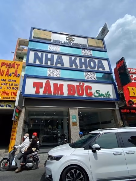 nha-khoa-tam-duc-smile-hoang-van-thu