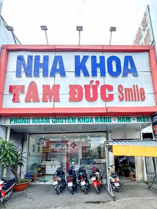 nha-khoa-tam-duc-smile-not-thot
