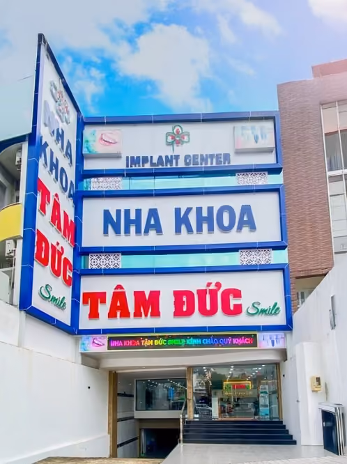 nha-khoa-tam-duc-smile-ten-lua