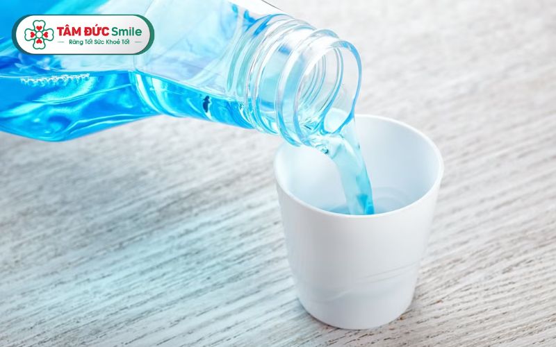 nuoc-suc-mieng-listerine-2