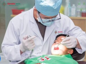 kids-dentist-1