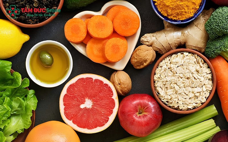Chế độ ăn uống giúp bảo vệ nụ cười bền đẹp và ngăn chặn sâu răng tái phát dưới mão sứ.