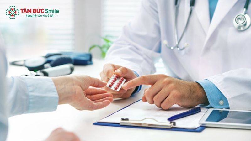 cach-giam-dau-sau-khi-trong-rang-implant-1