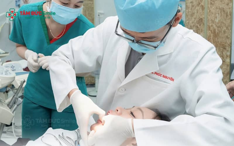 Nha khoa Bình Tân quy tụ các bác sĩ giàu kinh nghiệm, tận tâm với Quý khách