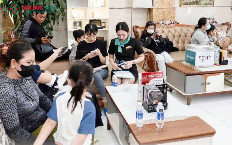 Với hơn 17 năm phát triển, Tâm Đức Smile là hệ thống nha khoa uy tín hàng đầu