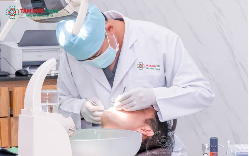Sâu răng có lỗ lớn là biểu hiện nghiêm trọng, bắt buộc phải điều trị tại phòng khám nha khoa để tránh biến chứng