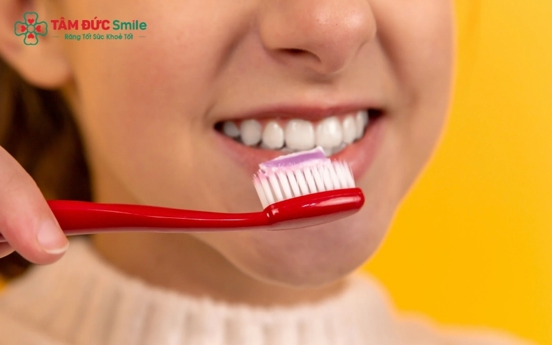 Tuân thủ hướng dẫn chăm sóc sau điều trị giúp nướu nhanh lành và duy trì nụ cười rạng rỡ bền lâu.