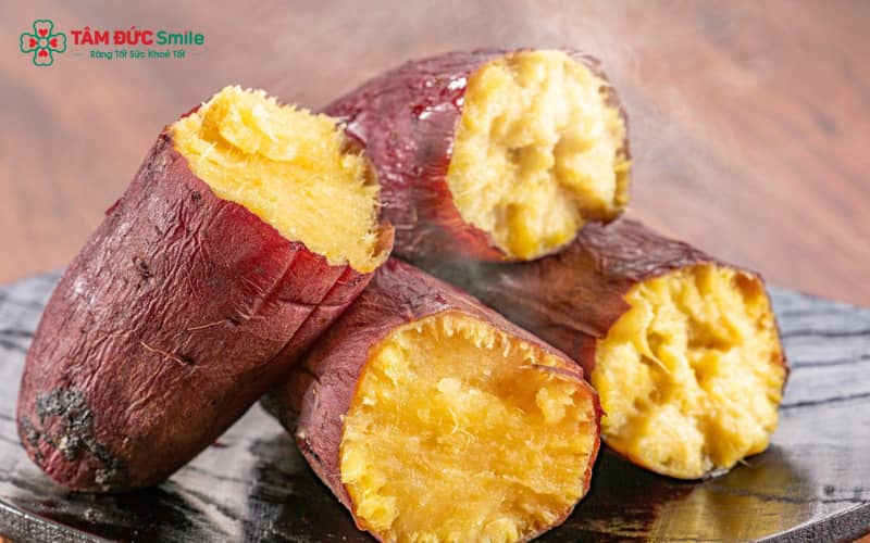 Một phần 100g khoai lang tươi có giá trị năng lượng khoảng 86 calo