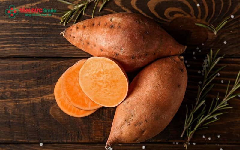 Trong 100g khoai lang, hàm lượng tinh bột chiếm khoảng 20g