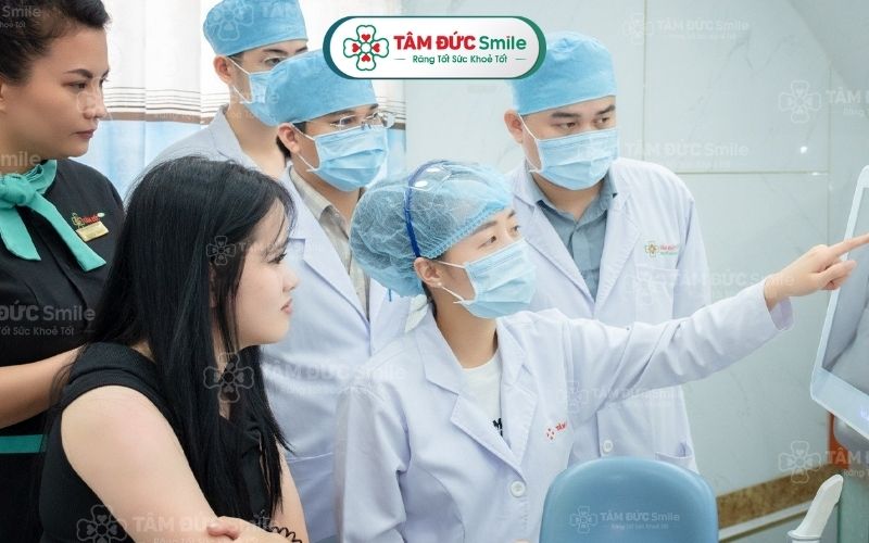 Giải đáp mọi thắc mắc cùng chuyên gia Implant tại Tâm Đức Smile – Tận tâm, minh bạch, rõ ràng từng chi tiết.