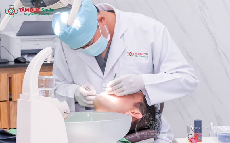 Các ca có độ phức tạp cao như cấy ghép nhiều răng, thực hiện ghép xương hoặc nâng xoang thường cần gây mê.