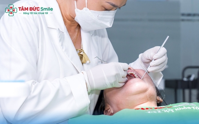 Bác sĩ sẽ tư vấn phương án phù hợp nhất cho từng tình trạng răng, giúp bạn đạt được kết quả thẩm mỹ tối ưu và bền vững.