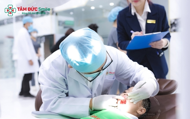 Tại Nha khoa Tâm Đức Smile, công nghệ CT Cone Beam 3D giúp xác định chính xác vị trí răng khôn, đảm bảo quá trình thăm khám và tiểu phẫu an toàn tuyệt đối