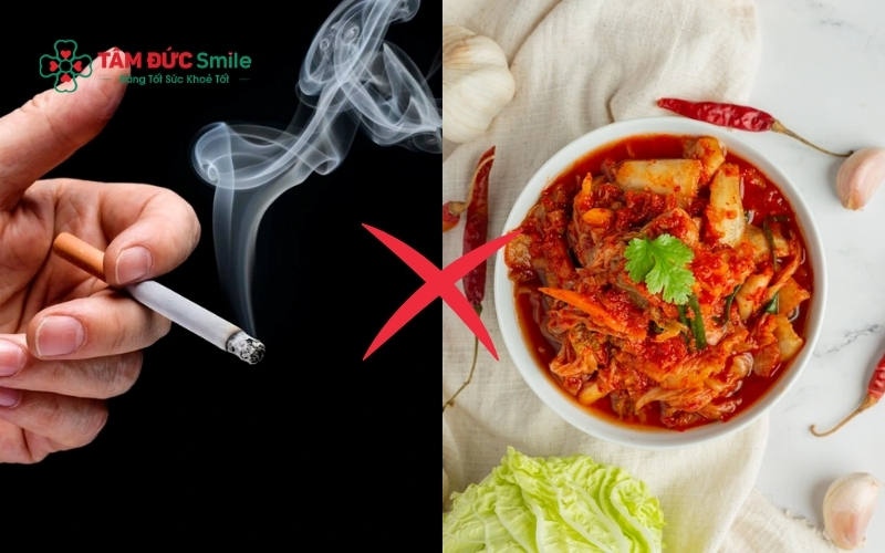 Tránh sử dụng ống hút hoặc hút thuốc lá vì áp lực âm trong miệng có thể làm bong cục máu đông, gây ra tình trạng viêm ổ răng khô vô cùng đau nhức