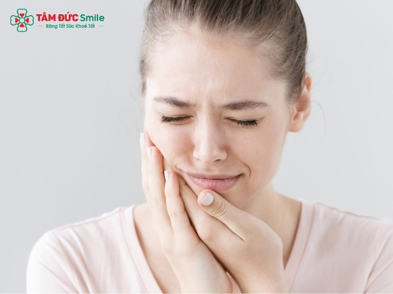 Mẹo chữa đau răng sâu tại nhà giúp giảm đau tạm thời