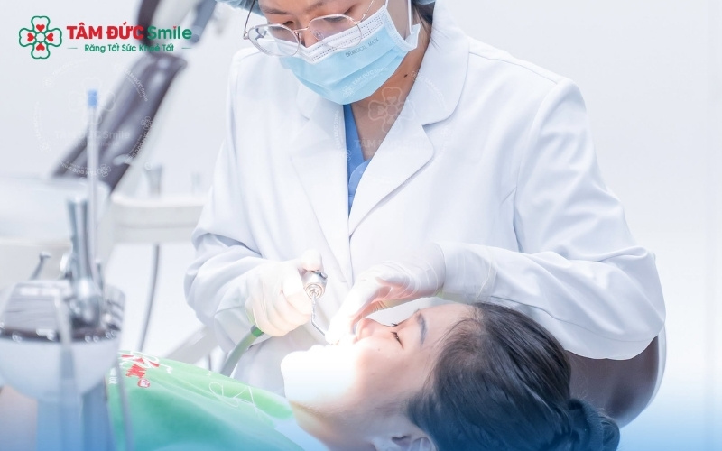 Tại Nha khoa Tâm Đức Smile, khách hàng nam được thiết kế dáng răng riêng biệt bằng công nghệ hiện đại, đảm bảo sự hài hòa và phong độ nhất.